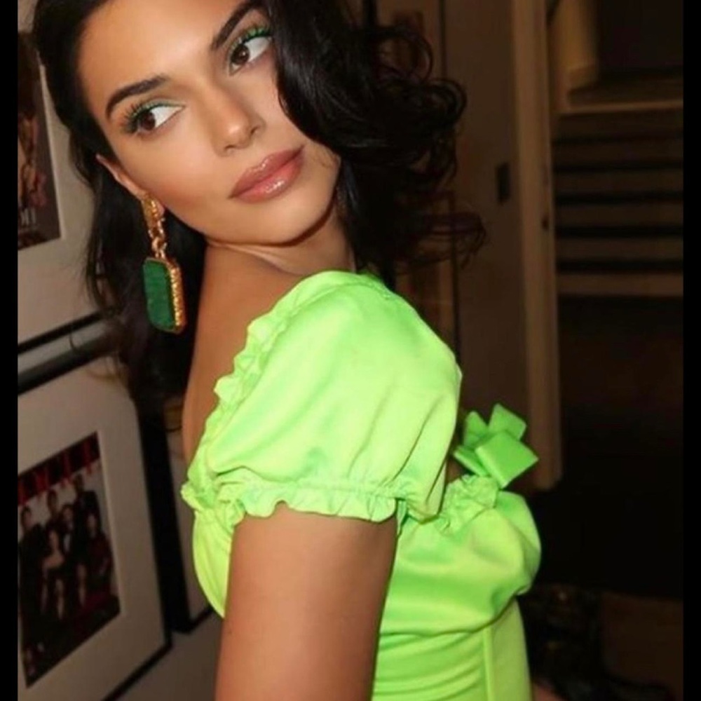 I.Am.Gia Naomi like green milkmaid crop to with boning